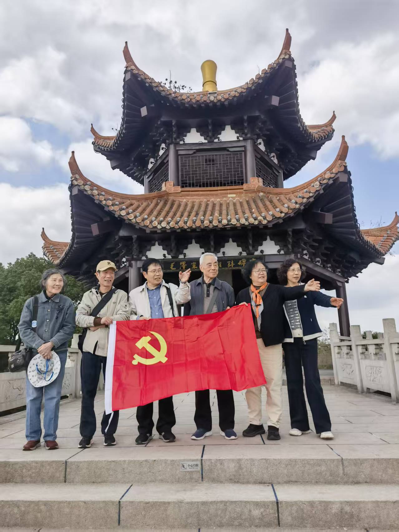 微信图片_20251027082707_28_1175.jpg